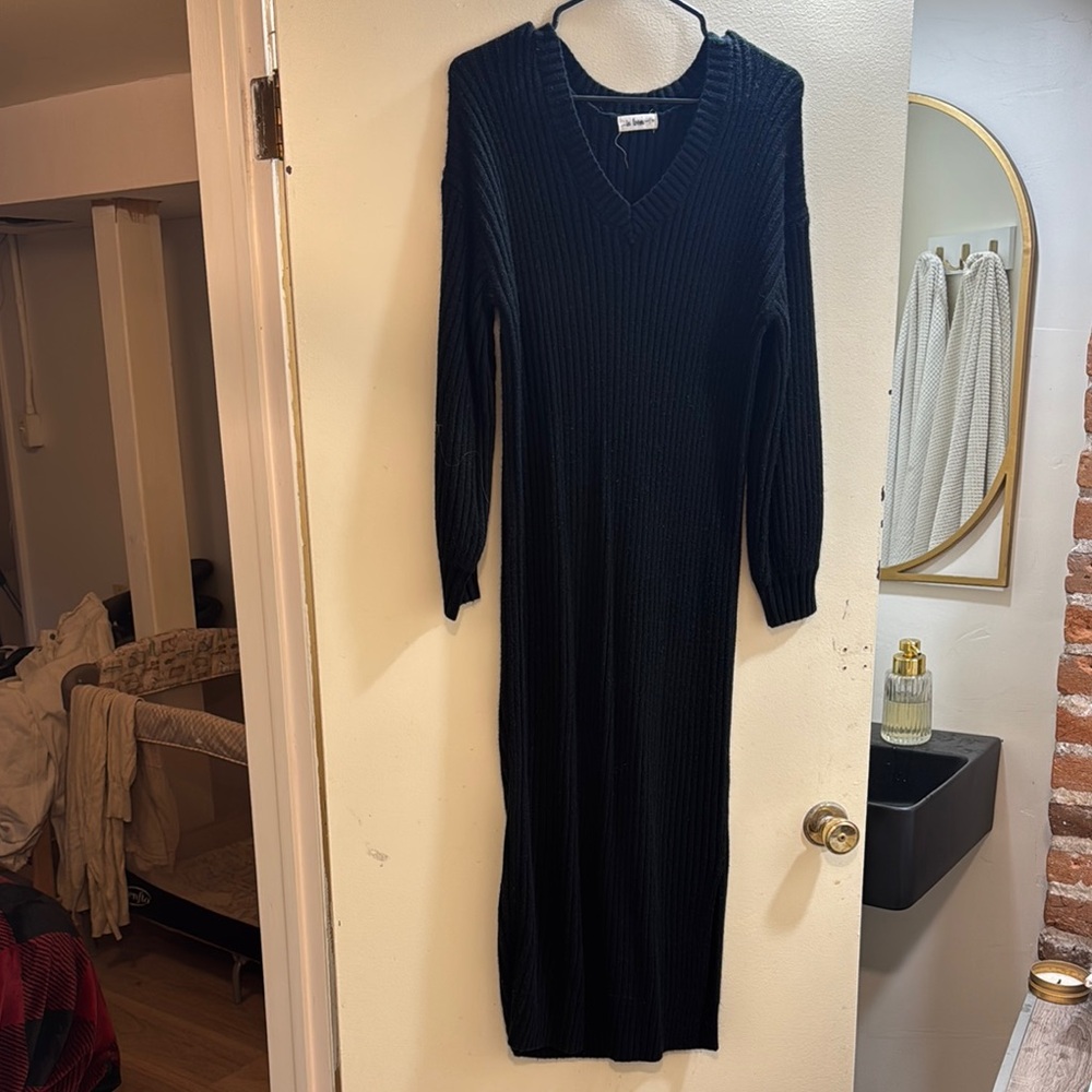 Elegant Black Knit Dress